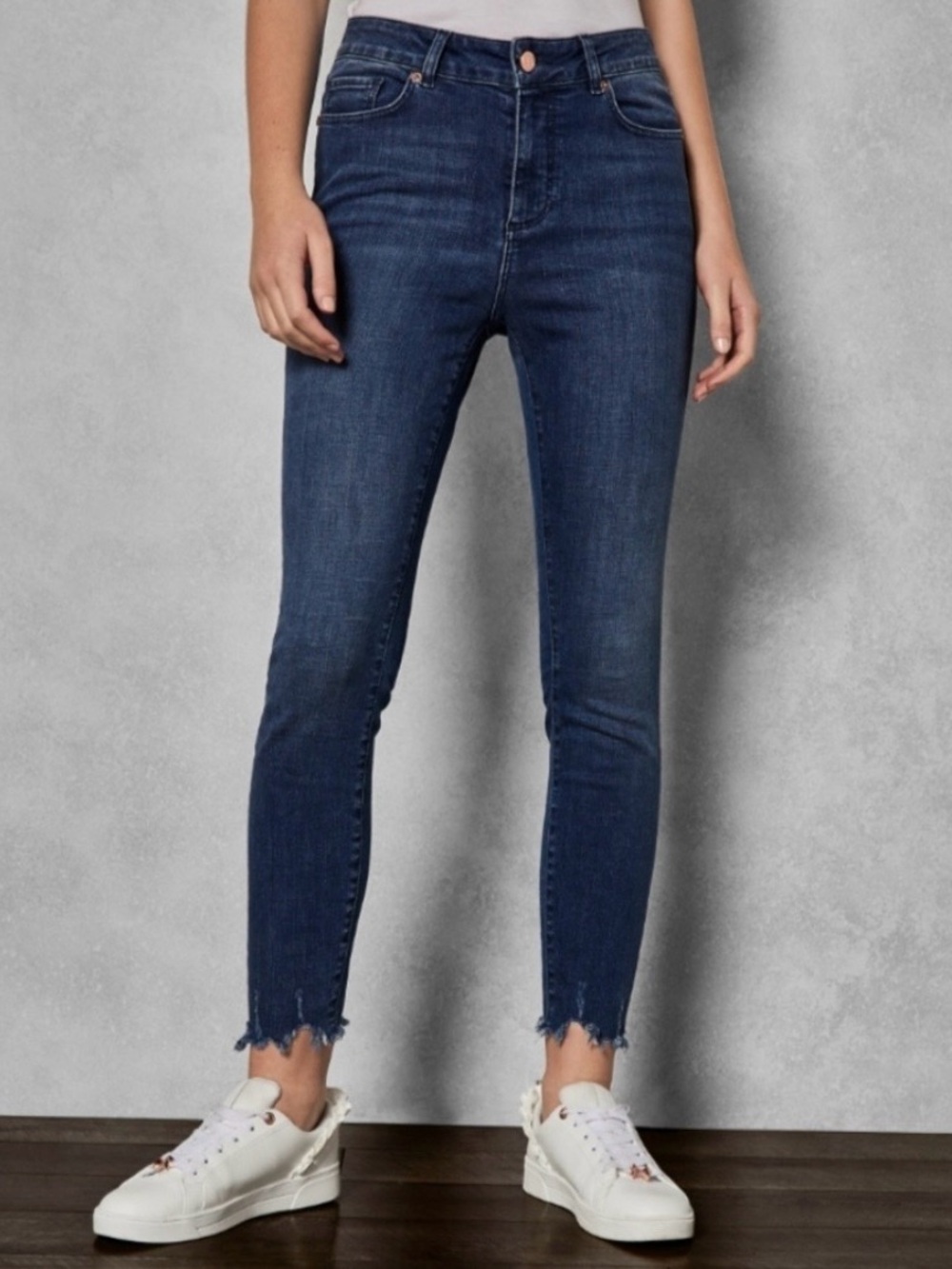 TED BAKER Catrina Raw Hem Skinny Jeans Size 28